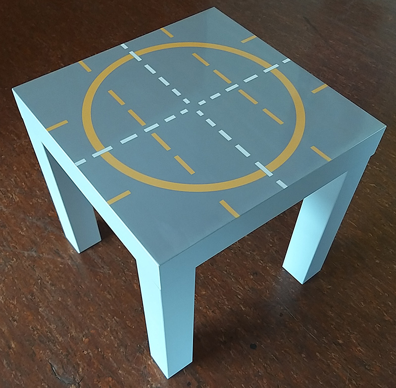 Resmi Bedruckter Tisch klein