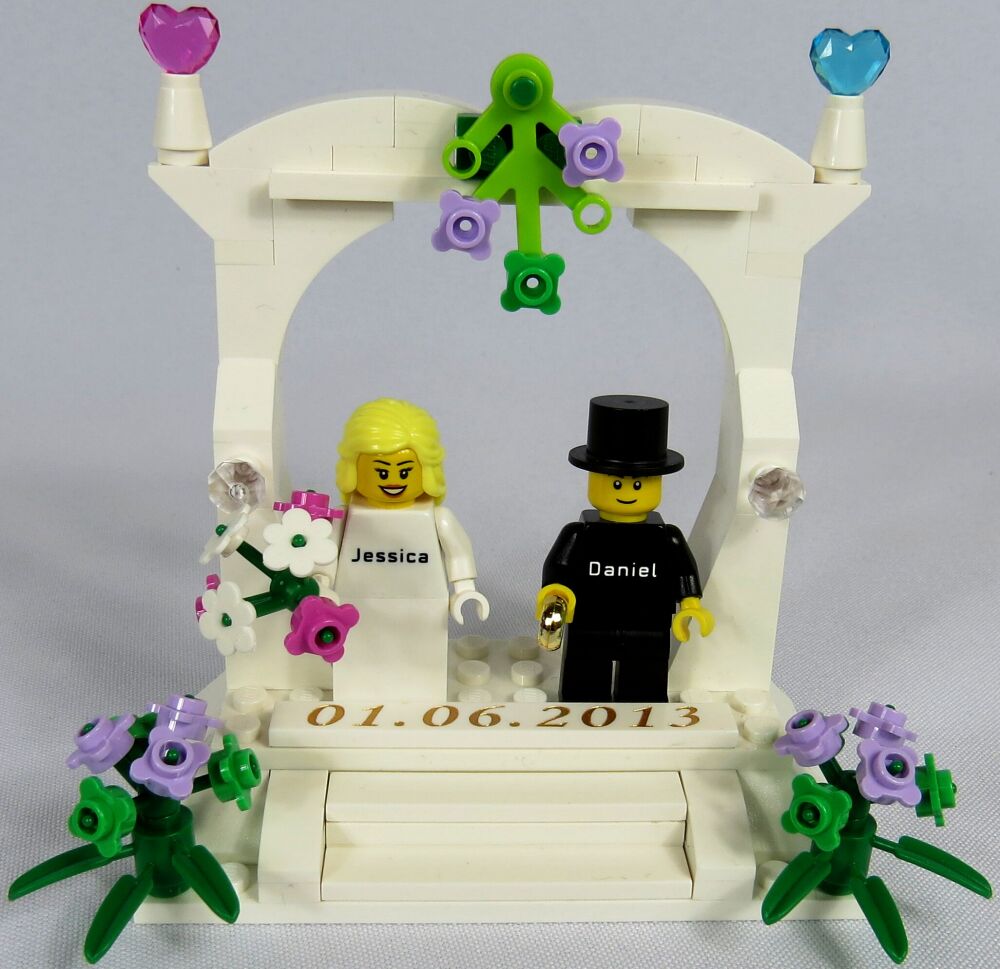 รูปภาพของ #LEGO® Hochzeits-Set mit gravierten Minifiguren 40165