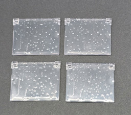 Transparente Plastikdeckel mit Wassertröpfchen Bild von Tropfenfenster mittel 1x4x3